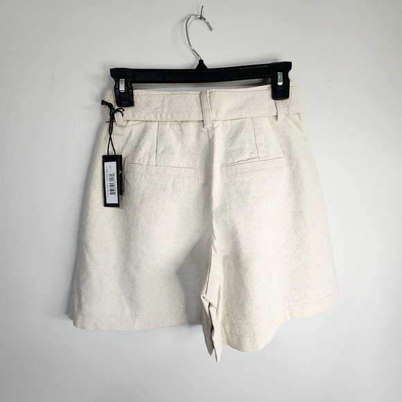 New Blank NYC Belted Linen Shorts - Picture 6 of 7